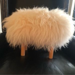BAASTOOL from Wales. Charming footstool